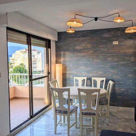 Salobrena - Primera Linea De Playa Junto Al Paseo Maritimo Exterior foto