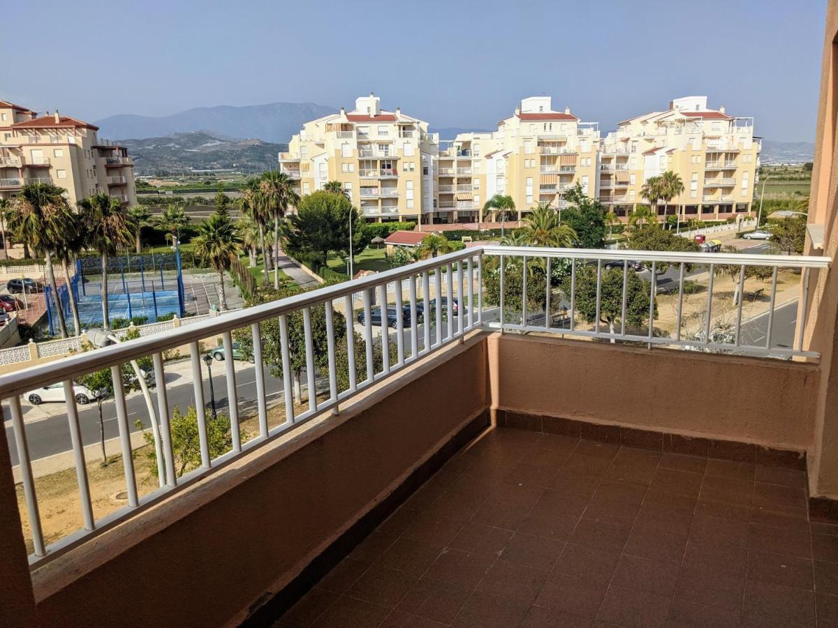 Salobrena - Primera Linea De Playa Junto Al Paseo Maritimo Exterior foto